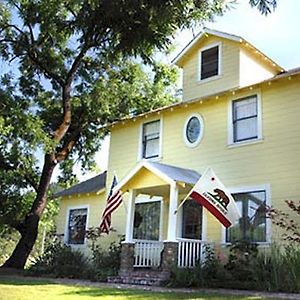Bear Flag Inn